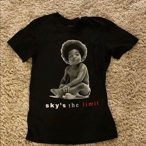 SKY’S the limit biggie tee 😃